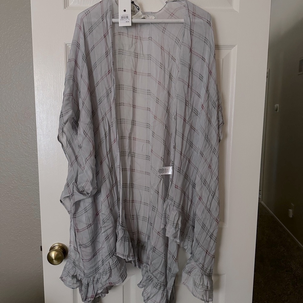 Treasure & Bond Ruffle Kimono